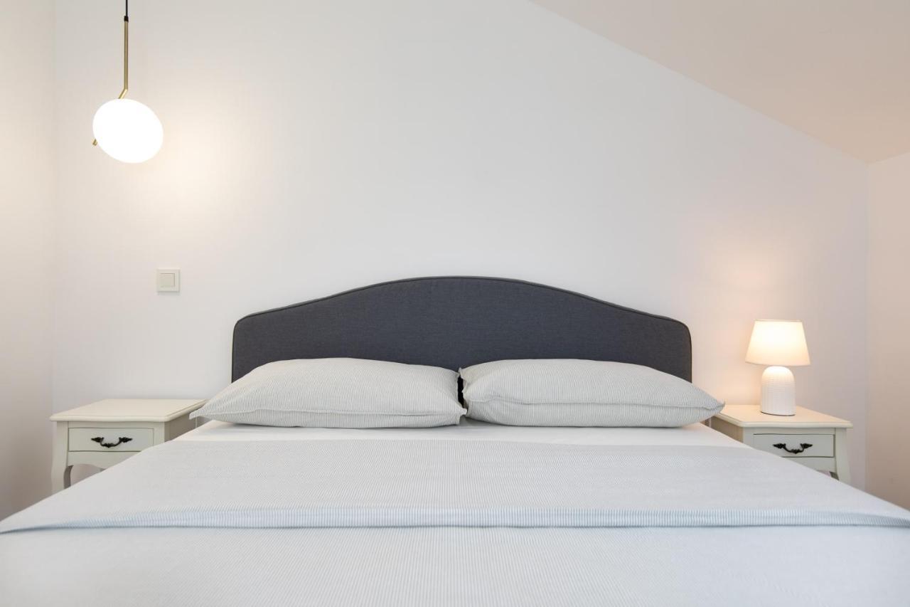 Bellmar Apartments Njivice Eksteriør billede