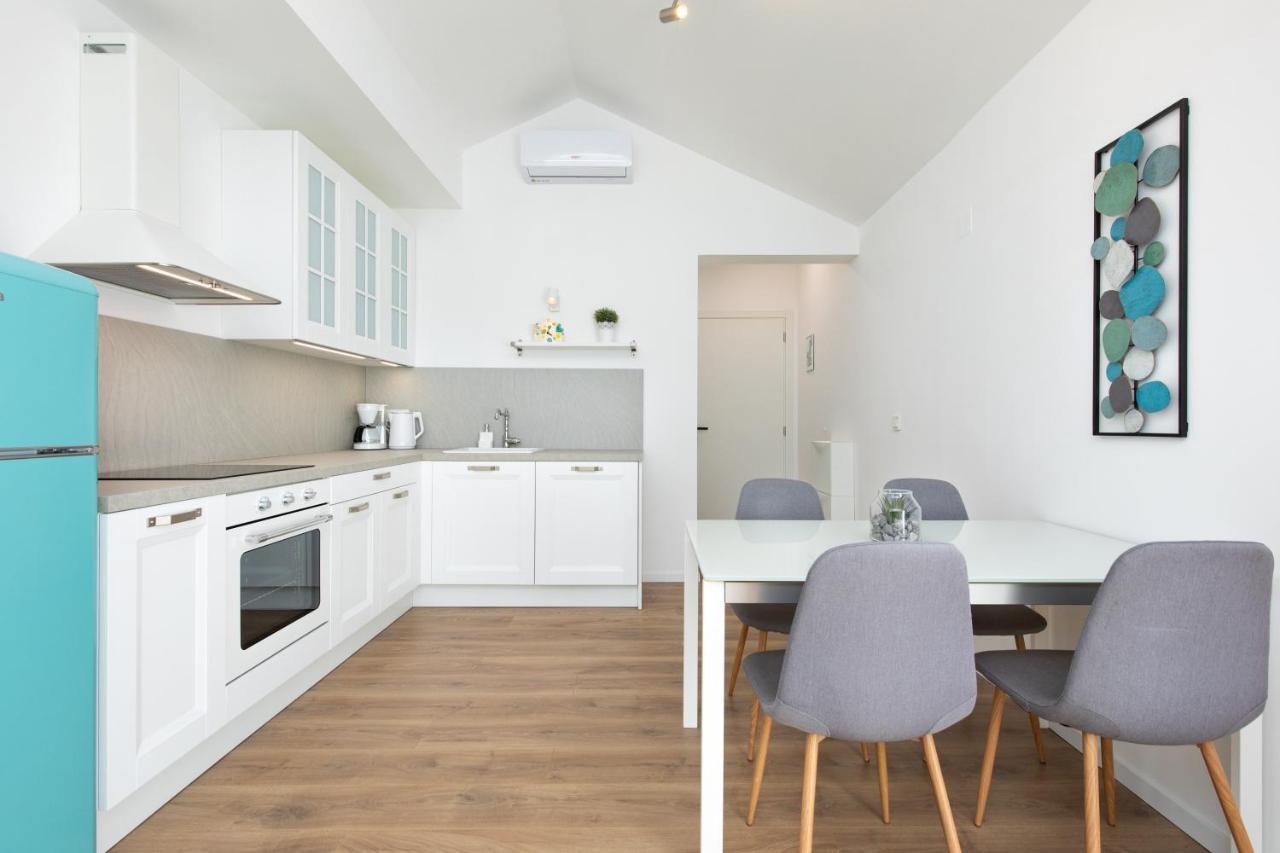 Bellmar Apartments Njivice Eksteriør billede