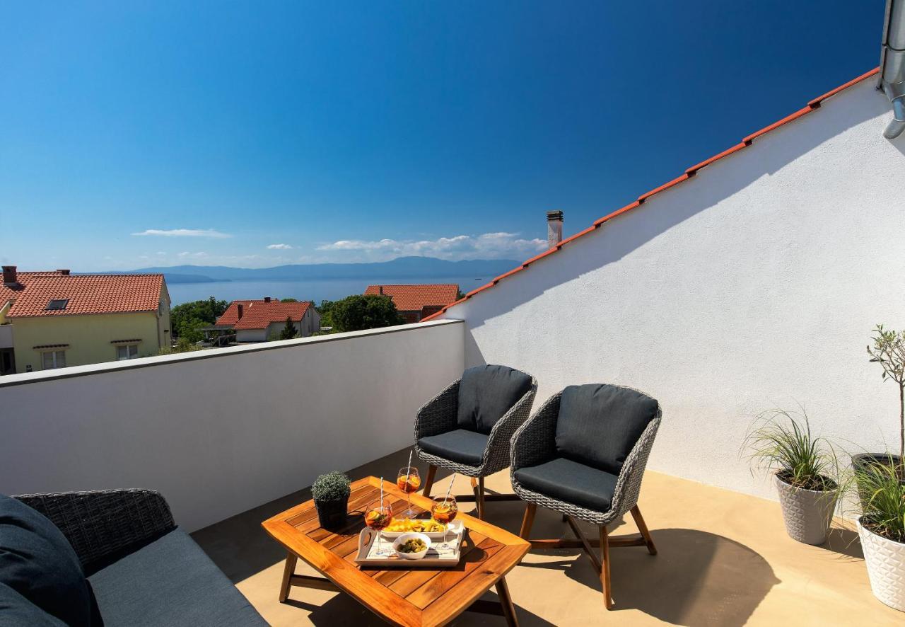 Bellmar Apartments Njivice Eksteriør billede