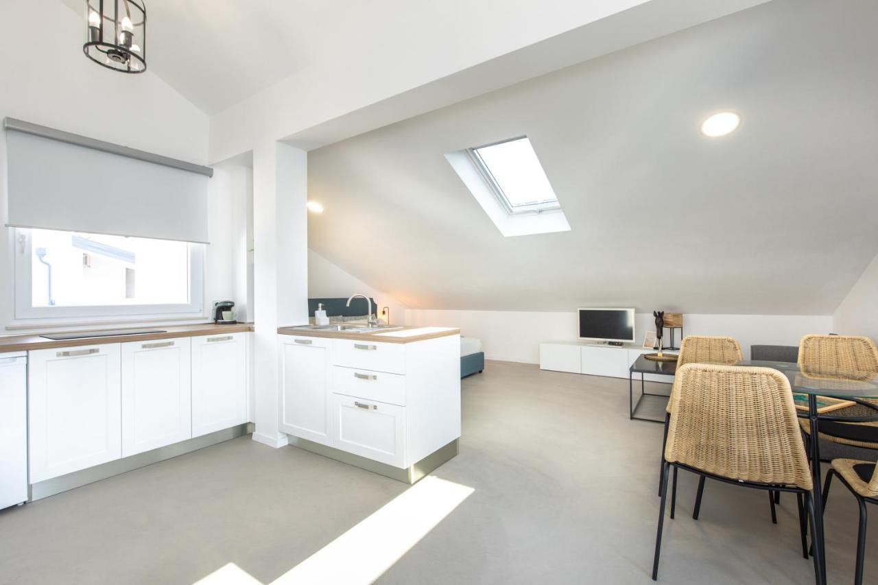 Bellmar Apartments Njivice Eksteriør billede